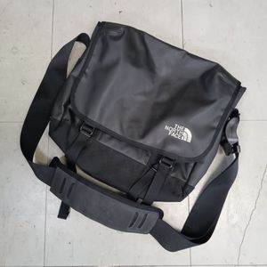 QYB THE NORTH FACE ショルダーバッグ ブラック ノースフェイス 黒 無地 ワンポイント ア