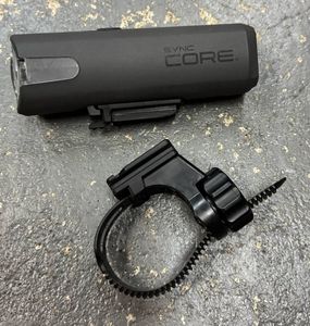 キャットアイ　フロントライトHL-NW100RC SYNC CORE