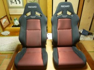 レカロ SR-7F GK100 赤／黒２脚セット (商品説明要確認)