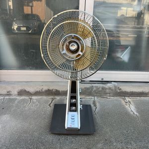 扇風機 昭和レトロのYahoo!オークション(旧ヤフオク!)の相場・価格を