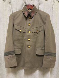 日本軍 陸軍 九八式軍衣 一號 昭和十八年製 大支検定 未使用品 Yahoo!オークション - 日本陸軍九八式下士官兵用夏衣（実物一号大サイ