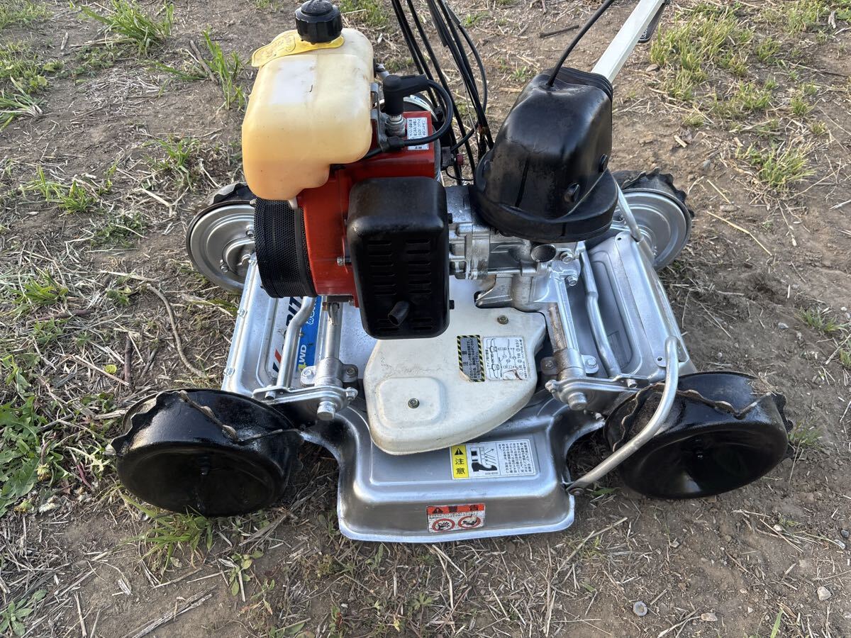 011 オーレック 共立 スパイダーモア 畦草刈 AZ850A 4WD 自走式 斜面