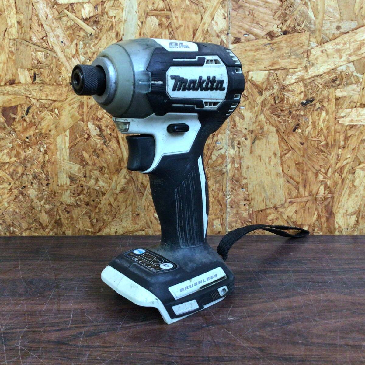 マキタTD170D中古　美品 中古 マキタ TD170D 本体の値段と価格推移は？｜3件の売買データから