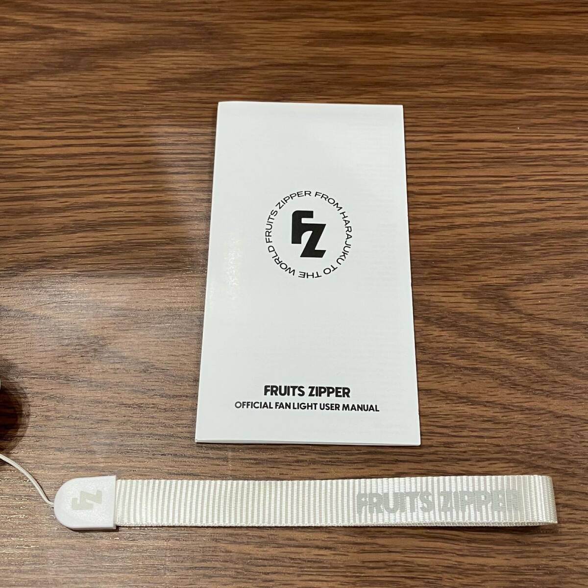 m774-0685-16 FRUITS ZIPPER OFFICIAL FAN LIGHT フルーツジッパー