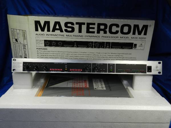 BEHRINGER MDX 4000 マルチバンドコンプレッサー BEHRINGER MDX-4000 Stereo 2-Band Comp./Leveller/Limiter