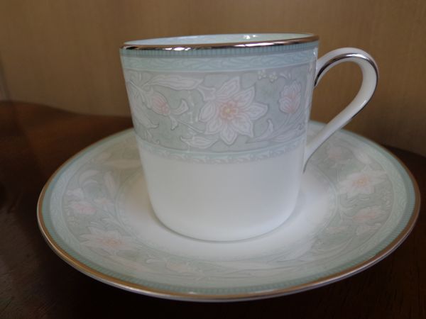 新品☆ノリタケ☆フェアモント、コーヒーカップ＆ソーサー2客 ノリタケ