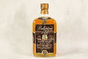 バランタイン 12年の平均価格は2,604円｜ウイスキーの価格相場・買取価格