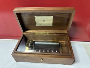 オルゴール REUGEのYahoo!オークション(旧ヤフオク!)の相場・価格を