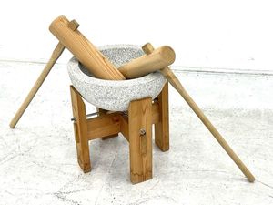 餅つき 石臼の値段と価格推移は？｜2件の売買データから餅つき 石臼の