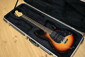 MUSICMAN SILHOUETTEの値段と価格推移は？｜3件の売買データから