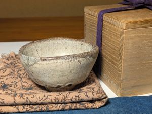 唐津の値段と価格推移は？｜1089件の売買データから唐津の価値がわかる