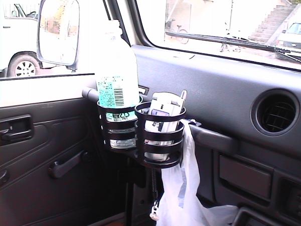便利!新品2個!ジムニーにドリンクホルダー! JA12JA22シエラ 黒_2