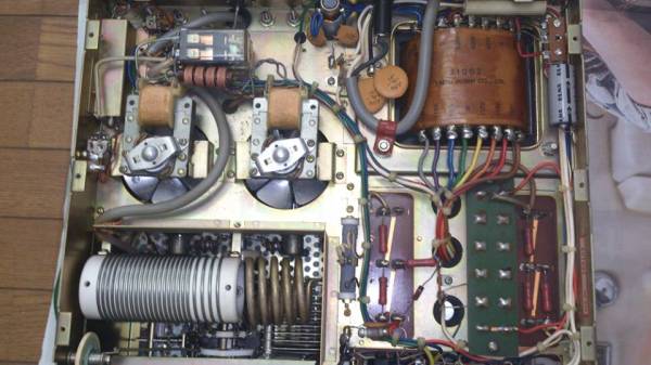 YAESU HF帯リニアアンプ　FL-2100B_3