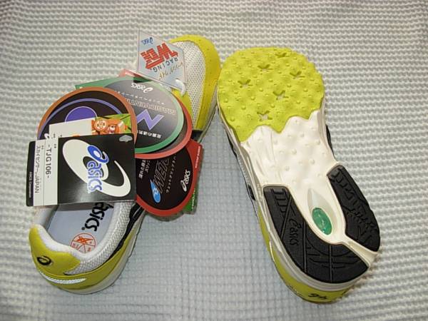 未使用☆高橋尚子直筆サイン入り☆asics☆スカイセンサー(25cm)(25.0cm