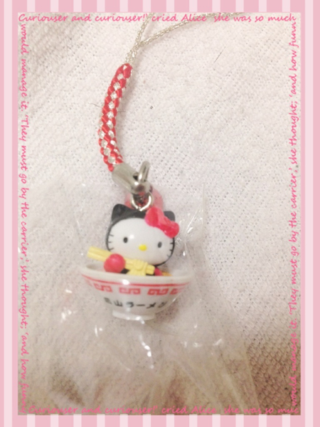 2007年レア飛騨限定ご当地キティ高山ラーメンストラップ根付け_2