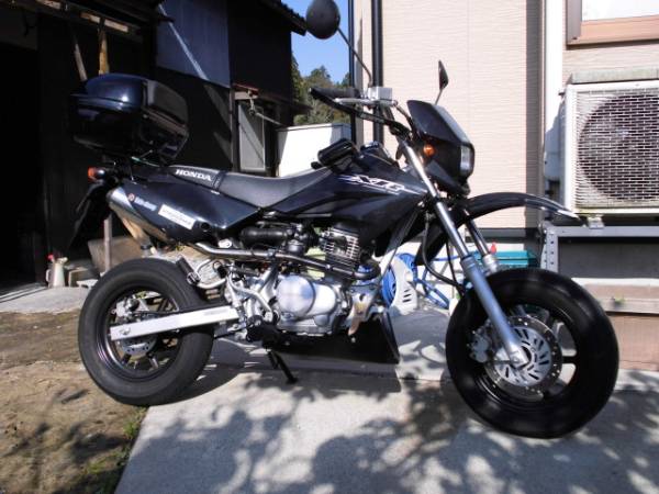 XR50　XR100モタード　マフラー　キタコ_3