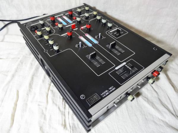 Urei Soundcraft 高性能DJミキサー 1601 動作品 ウーレイ(DJミキサー