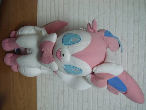 ◎劇場版ポケモン　でっかいぬいぐるみ～ ニンフィア～全1種_1