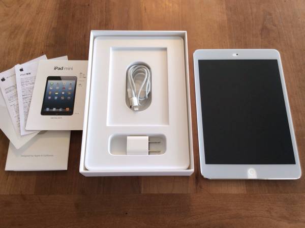 Apple iPad mini 32GB white Wi-fiモデル_2