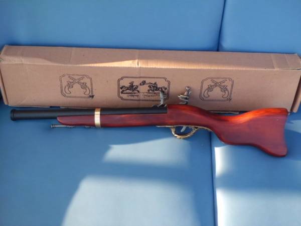 海賊モチーフのモデルガン 装飾銃 海賊が使用したスペイン時代の小型ライフル銃(モデルガン