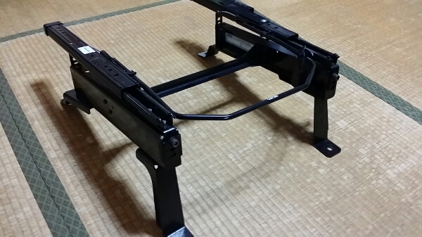 レカロ純正　ホンダフリード　シートレール右　運転席側中古_3