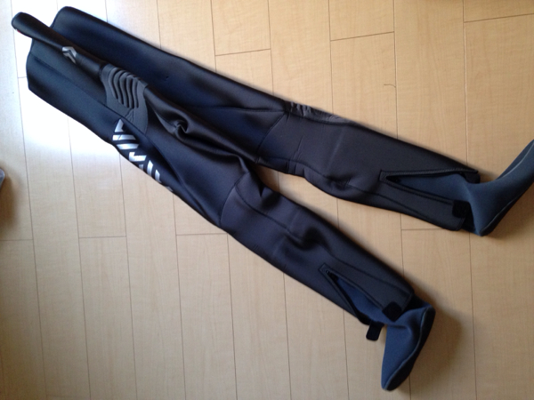 ☆ダイワ　ドライタイツ　鮎タイツ　PV-4004D35Ｖ☆美品✨ Amazon | ダイワ(DAIWA) 鮎タイツ ブラック LXO DT-4000W30 鮎釣り