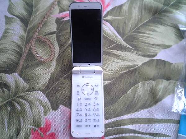 942SH　美品　ワンセグ　おまけ付 白ロム　シャープ　 ほぼ新品_2