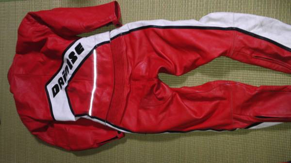 ダイネーゼ ケニー・ロバーツ レプリカ 革つなぎ 46 USED(Sサイズ