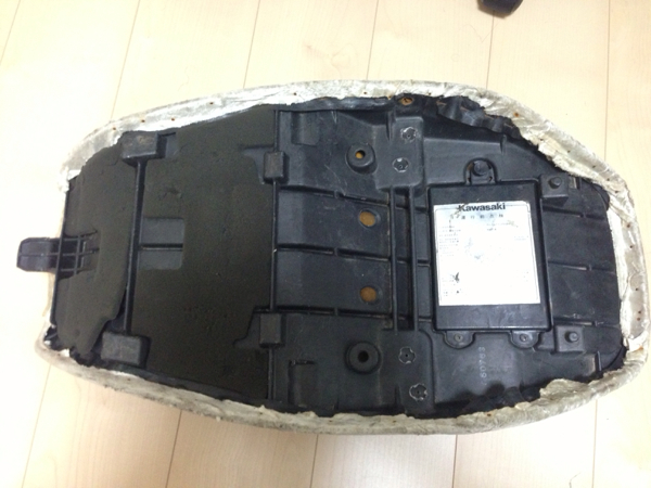 ゼファー400 C5 チンチラシート ジャンク(社外品)｜売買された