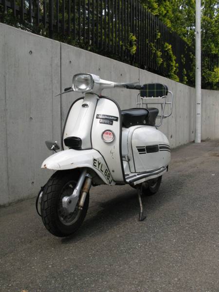 ランブレッタ Lambretta GP 200 SIL ベスパ Vespa(ベスパ)｜売買された