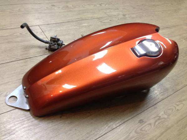 m&mモーターサイクル SR400/500用 FRPタンク ☆(ヤマハ用)｜売買された