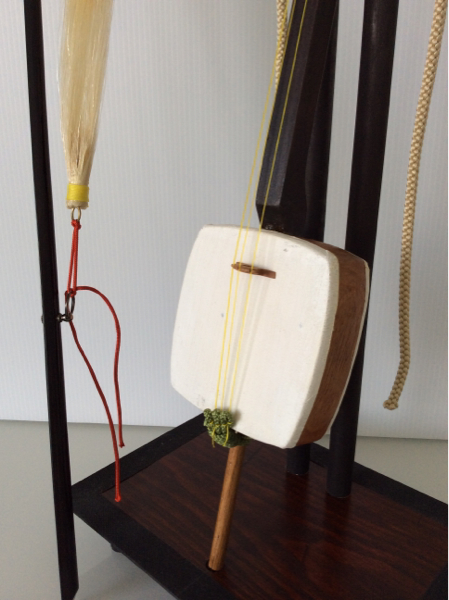 珍しい ミニチュア 和胡弓 日本胡弓 伝統工芸士作 特注(その他)|売買されたオークション情報、yahooの商品情報をアーカイブ公開 ...