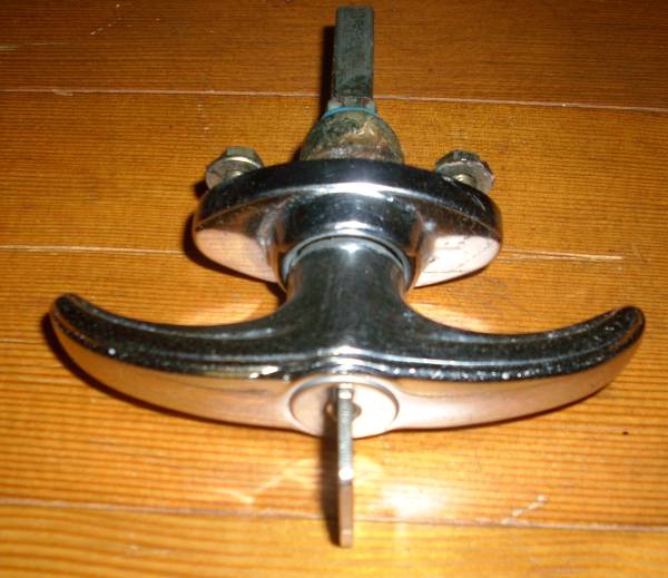 ローバーミ二用　Ｔ型メッキトランクハンドル　ジャンク品_1