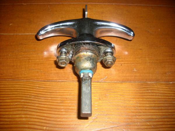 ローバーミ二用　Ｔ型メッキトランクハンドル　ジャンク品_2