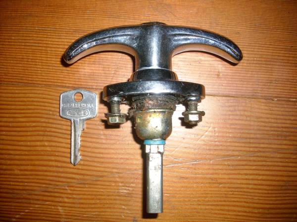 ローバーミ二用　Ｔ型メッキトランクハンドル　ジャンク品_3