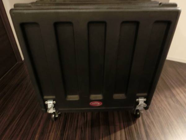 ワケあり SKB R112AUV コンボアンプ用ケース、1×12用(ケース、ラック 