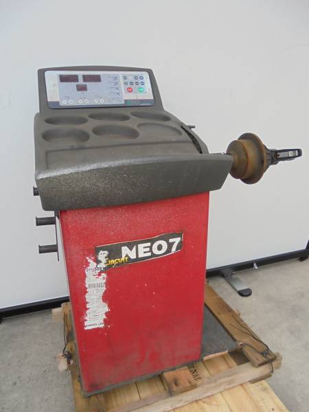 エイワ製 ホイルバランサー Neo 7 （ホイールバランサー） m(タイヤ 