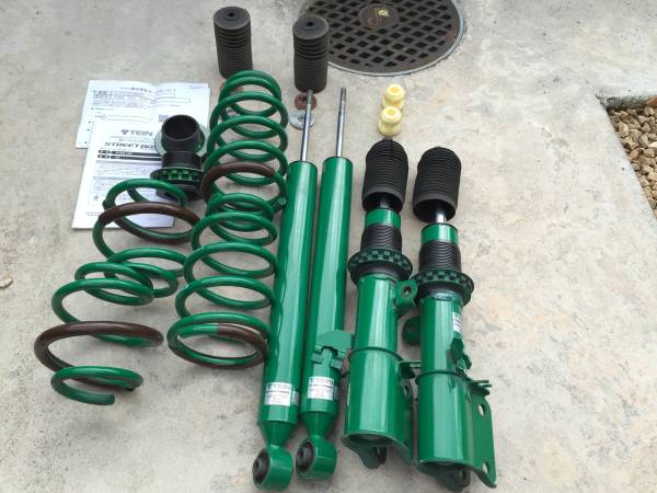 日産　リーフ　ZE0　用　テインTEIN 車高調