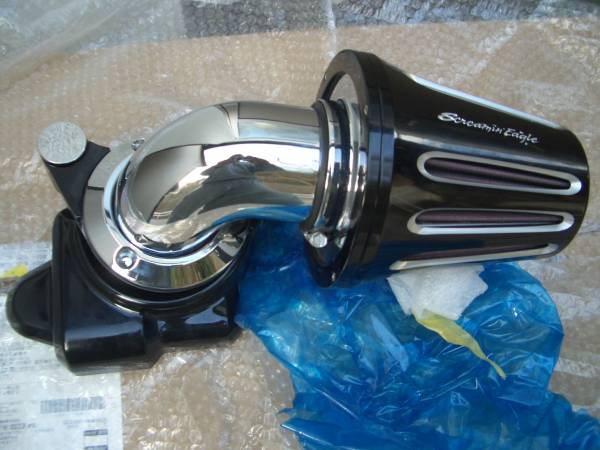 ２０１３TR CVO純正エアクリーナー中古　美品