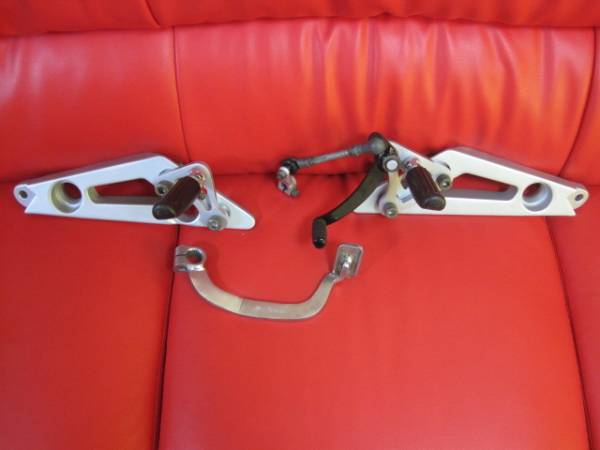 XJ400 D/E マックレーン プレート付バックステップ うりきり(ヤマハ用 