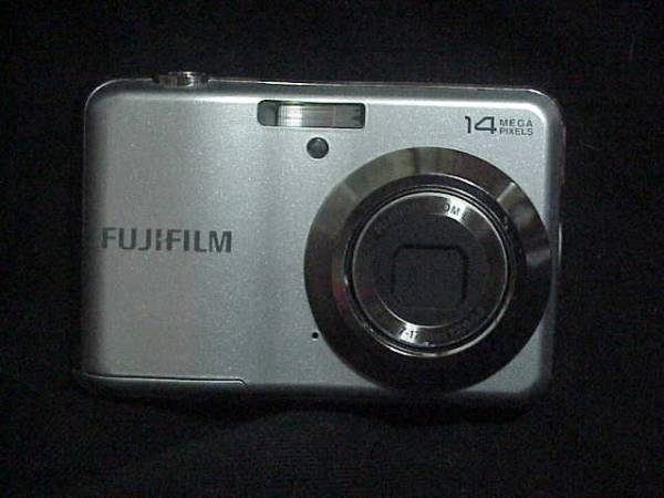 ✨動作確認済み✨FUJIFILM Finepix AV180単3電池で使用可能！ FUJIFILM FinePix AV180(1400万画素)単三電池仕様(富士フイルム)｜売買