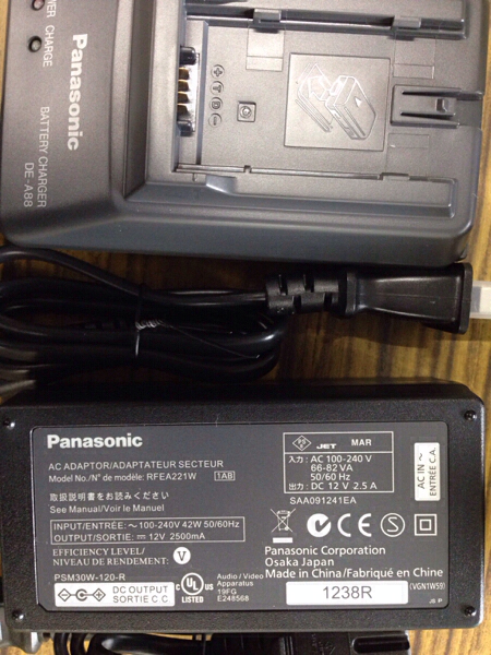 新品Panasonic純正バッテリーVW-VBD55(3個)＋充電器など送料無料 