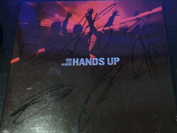 韓国音楽 2PM 2集 HANDS UP 直筆サイン入り 非売品 国内発送