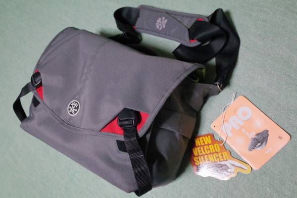 クランプラー（CRUMPLER） ７ ミリオン・ダラー　グレー赤緑