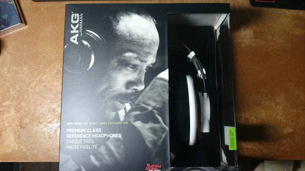 AKG ヘッドホン Q701WHT ホワイト　中古_1