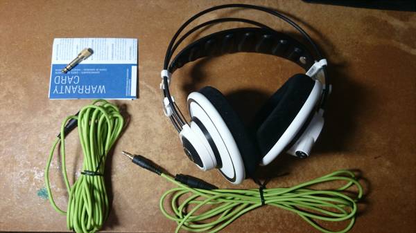AKG ヘッドホン Q701WHT ホワイト　中古_2