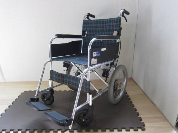 △車椅子 介助式 MIKI 折り畳み式 中古 S-33