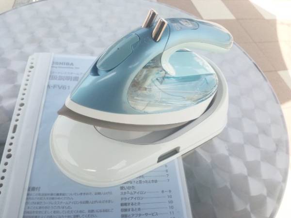 (21)東芝小型軽量アイロンTA-FV61中古美品関東〒0円
