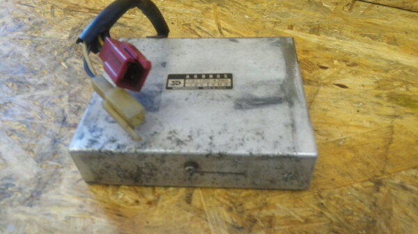 即配可 ホンダ VT250F 純正ＣＤＩ　イグナイター　MC15 A-84