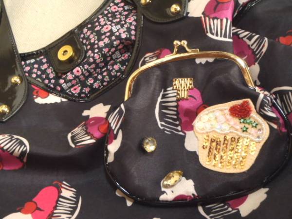 ANNA SUI☆カップケーキ柄トートバックブラックがま口ポーチ付(かばん